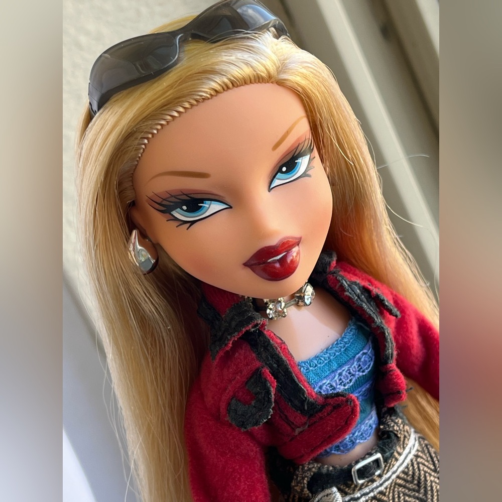 Custom Bratz “Ooh La La” Cole-“Pretty N Punk”Cloe purse/bag-handmade choker